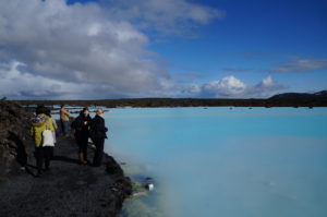 留学190日目：アイスランド４日目：入場料が高すぎる温泉施設。この世の天国を感じられる場所、ブルーラグーン。中で飲めるスキールスムージーも。
